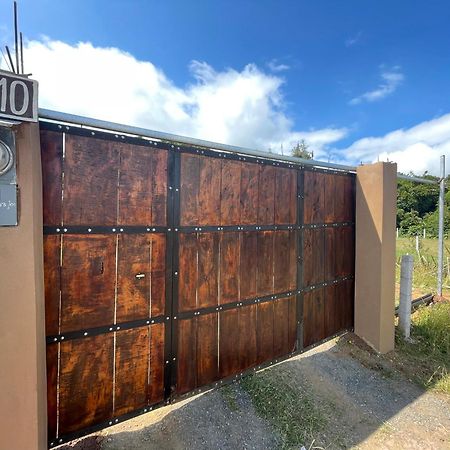 Poas Volcano Rooms Fraijanes Bagian luar foto