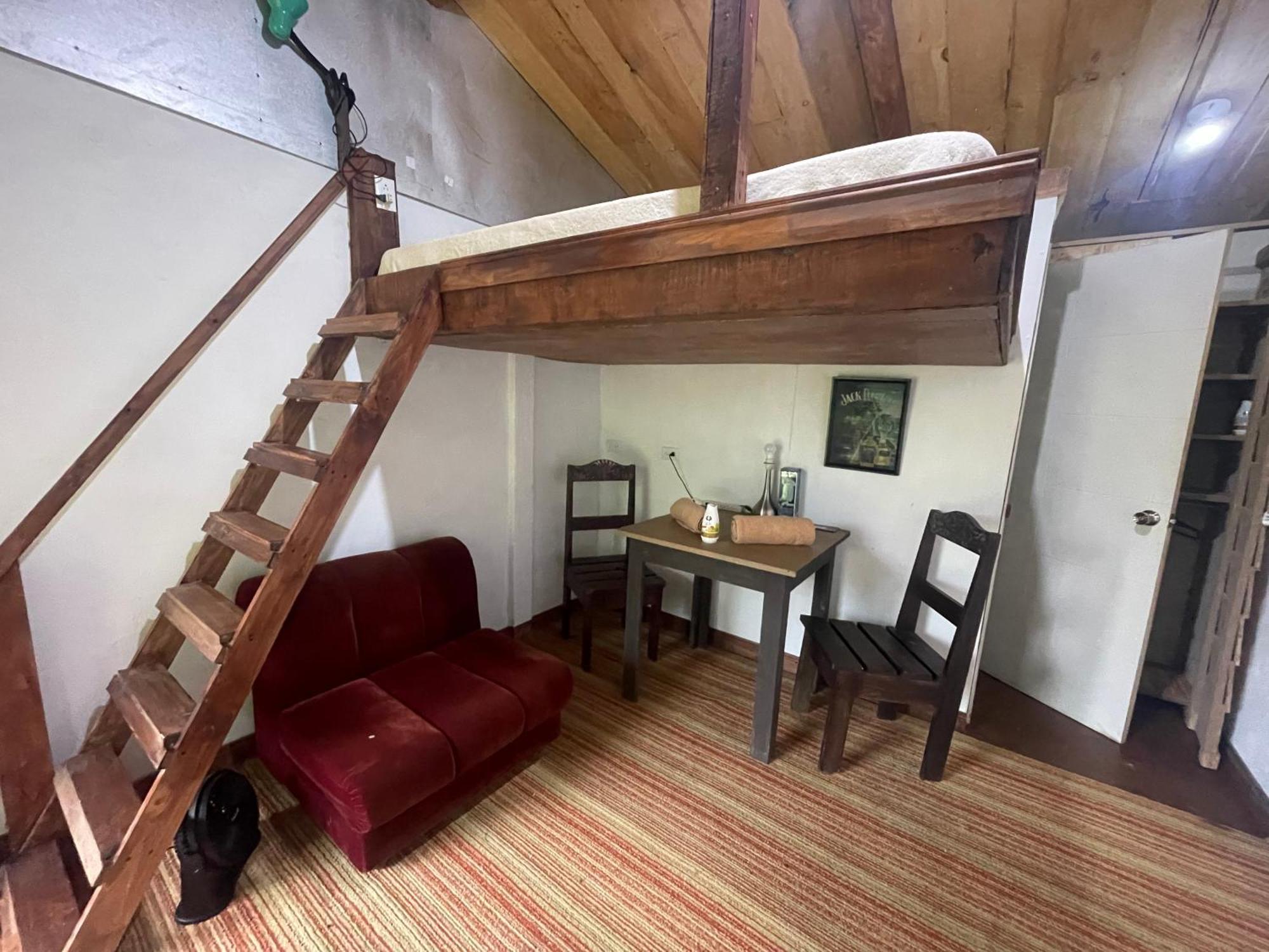 Poas Volcano Rooms Fraijanes Bagian luar foto